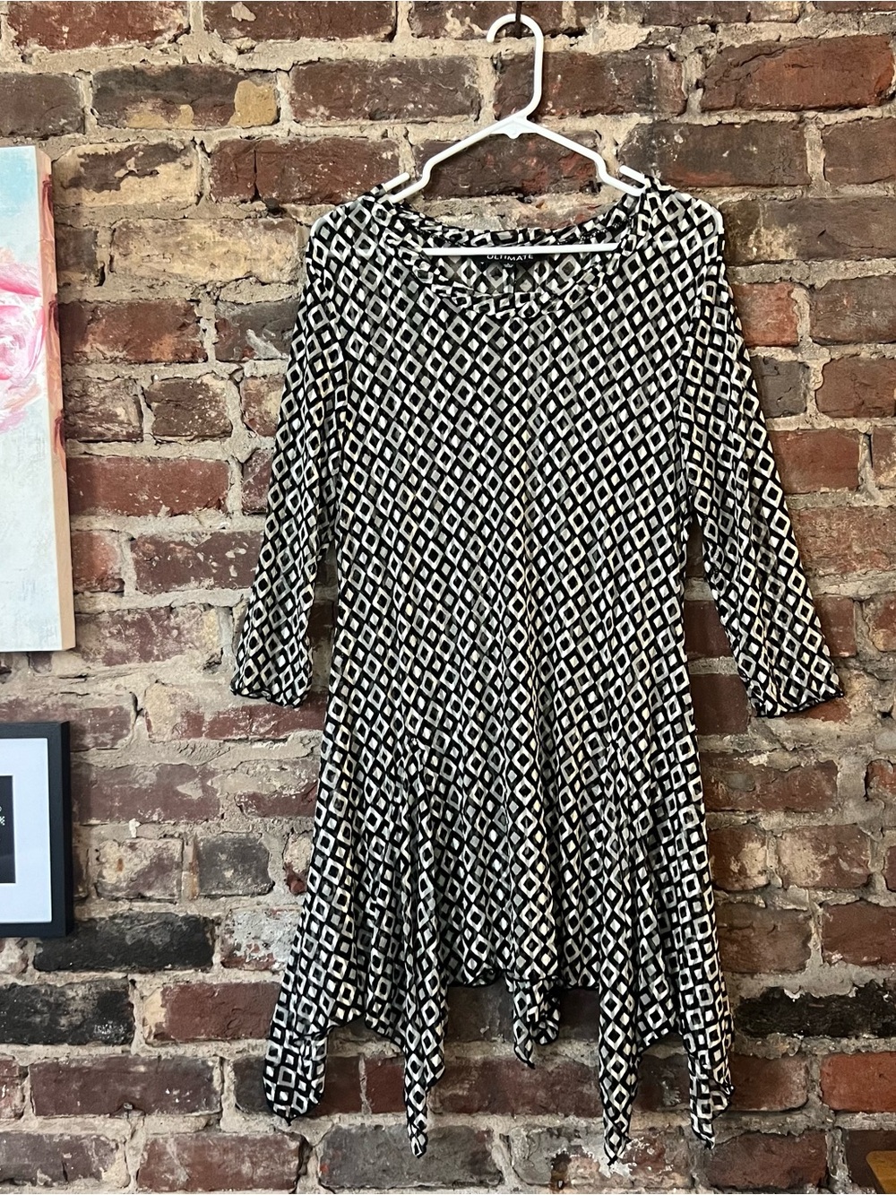 Black & White Diamond Print Handkerchief Hem Blouse